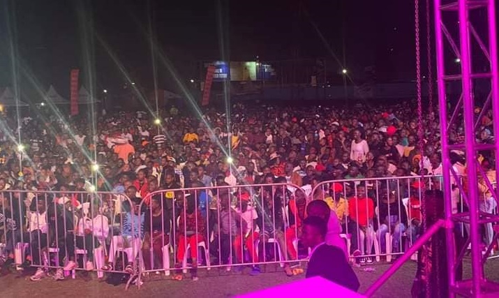 VIDEO: Gravity Omutujju's Concert Fills Up Cricket Oval | West Nile Xpozed